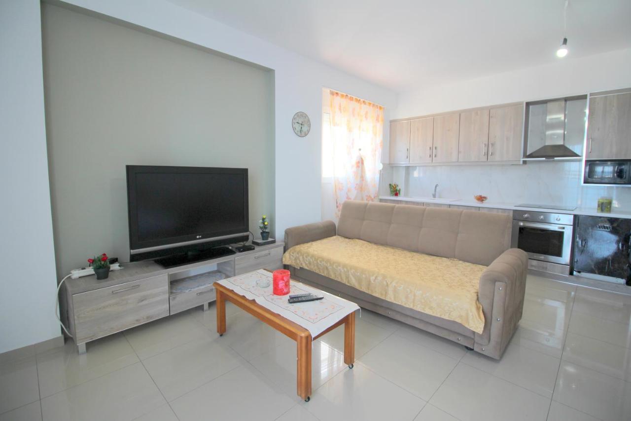 ساراندا Eduart Apartments 2 المظهر الخارجي الصورة